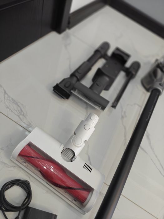 Вертикална прахосмукачка dreame T30