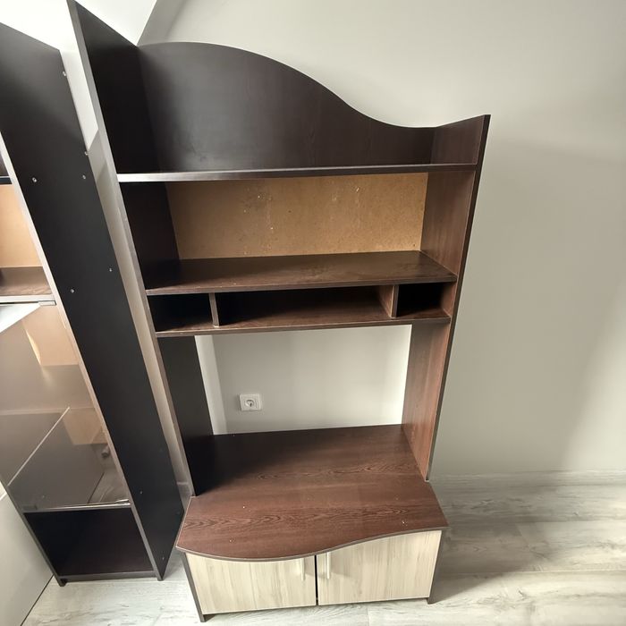 Продавам запазен комплект мебели