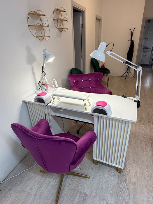 Post manichiura Marasti