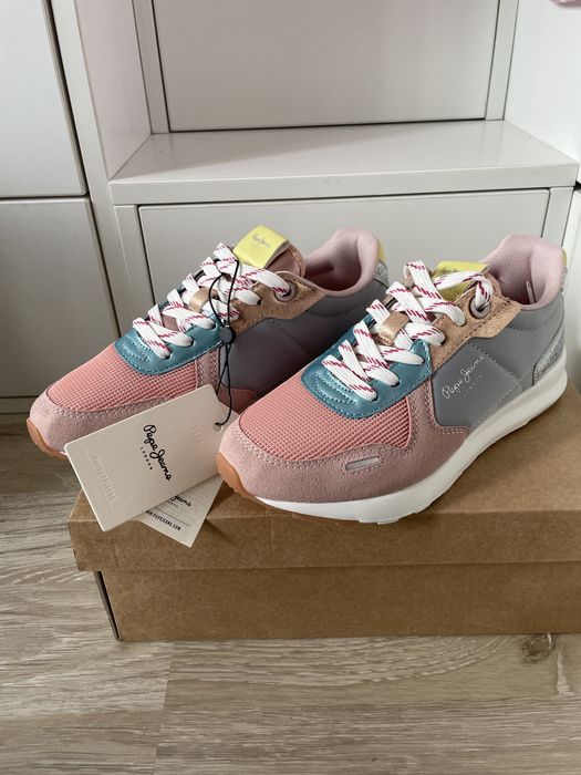 Нови маратонки Pepe jeans 36н