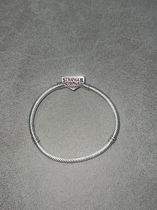 Очень странные дела — Pandora оригинал