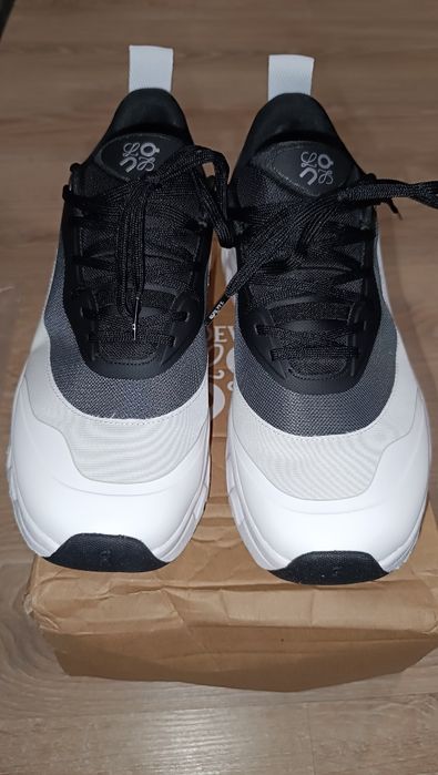 Продам кроссовки On & LOEWE  Cloudtilt