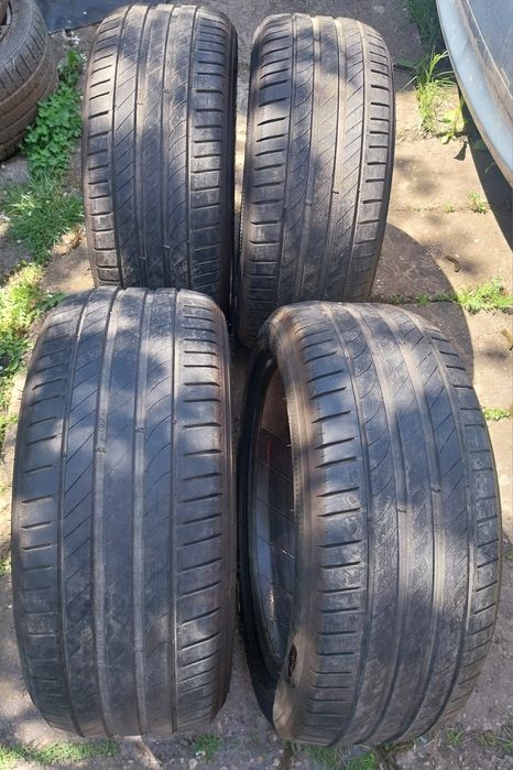 Продавам комплект 4 броя Летни гуми  225 45 R17 марка Kleber Dot 0423 6mm