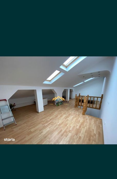 Închiriez apartament 100mp pe 2 nivele, zona Primaverii