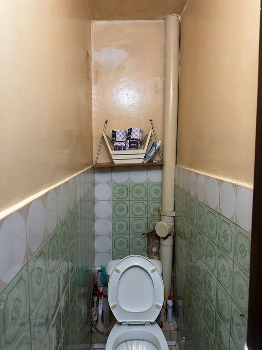 Продаётся 3х комнатная квартира на 1м этаже в 5ти этажном доме.