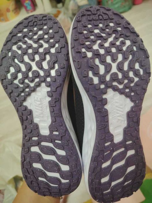 Vand pantofi sport , nr 33,50 on