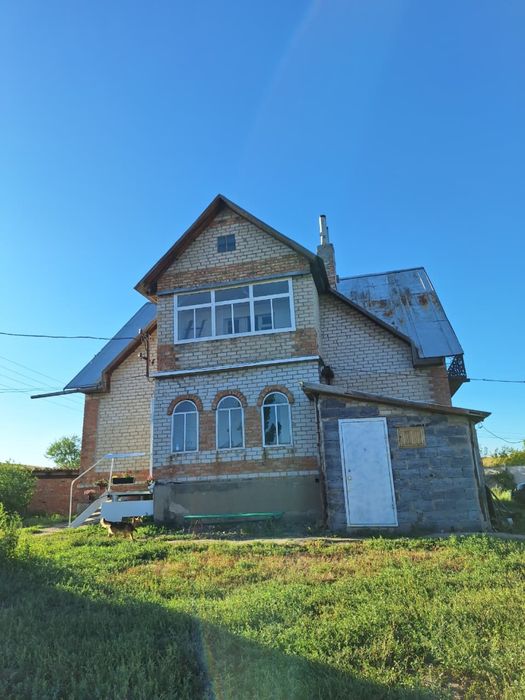 Продам дом (коттедж)