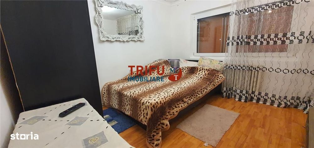 Apartament 3 camere de vanzare zona Dedeman