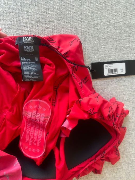 Оригинални нови Karl Lagerfeld бански XS, Ново бюстие S размер
