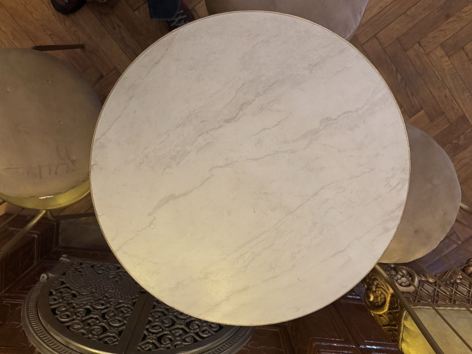 Masa cu scaune (mai multe bucati disponibile)