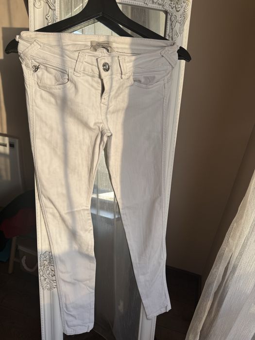 Бели дънки Fornarina