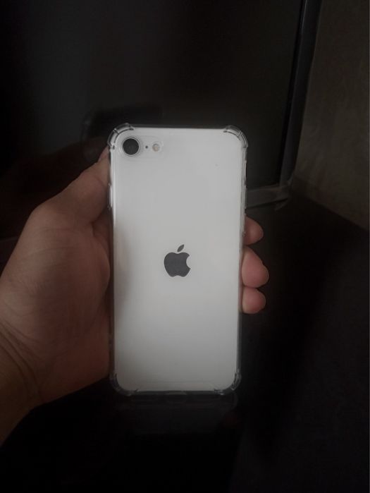 iphone se 2020 holati yaxshi