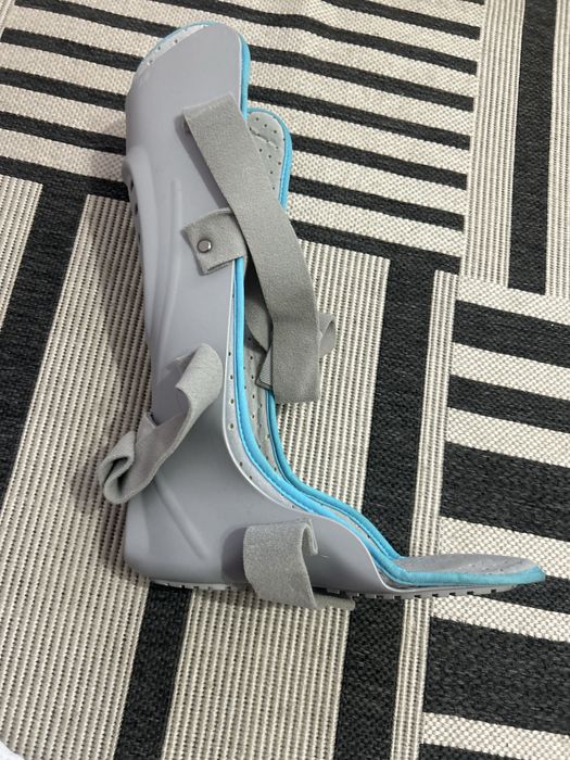 Продам лангет для ног б/у испльзован 3 недели