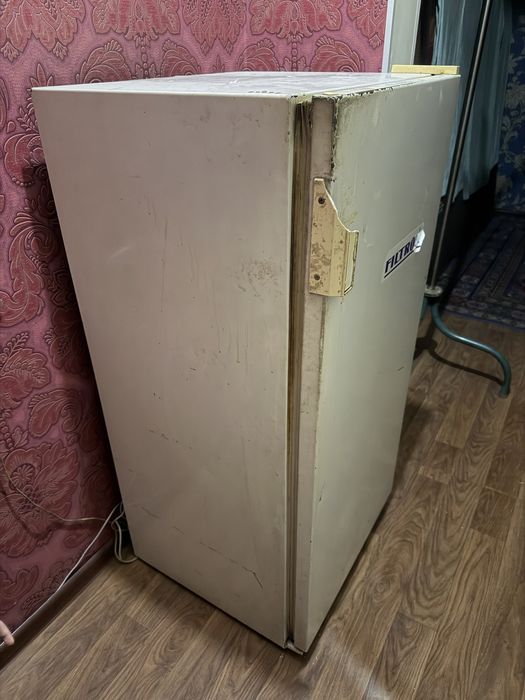 Продам холодильник б/у