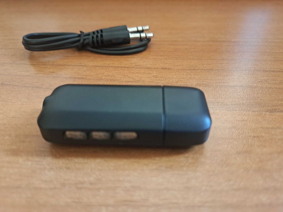 FM трасмитер ресиивър с LCD дисплей Bluetooth 3.5 aux