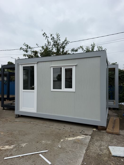 Container modular