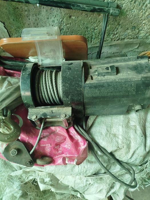 Лебёдка электрическая 12 v новая