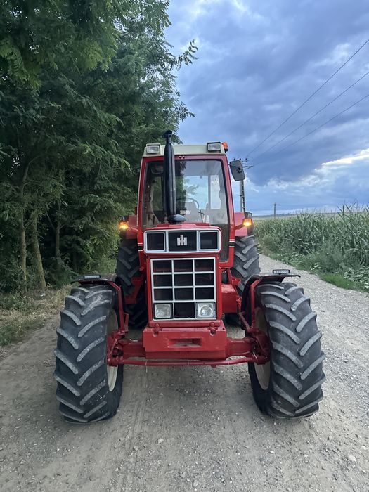 Tractor International 1255XL