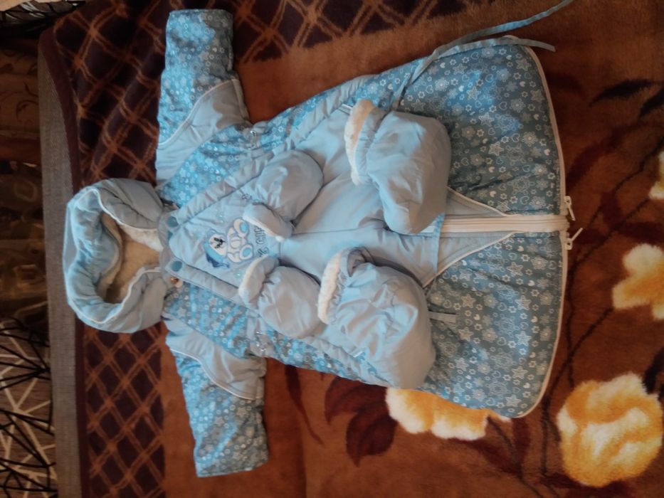 Продам комбенизон детский