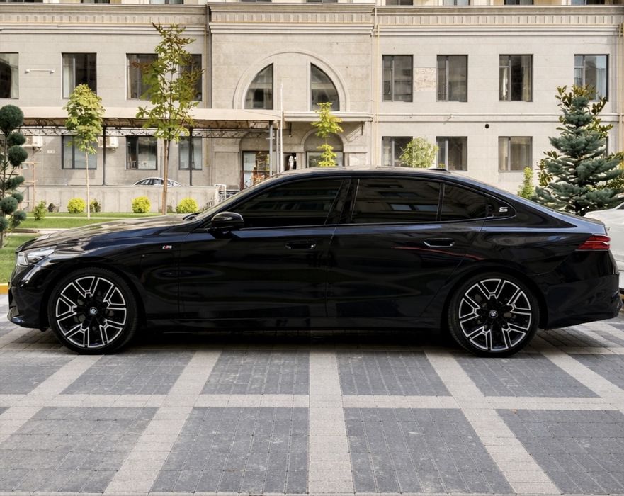 Продаётся! Сотилади! Bmw i5 M sport