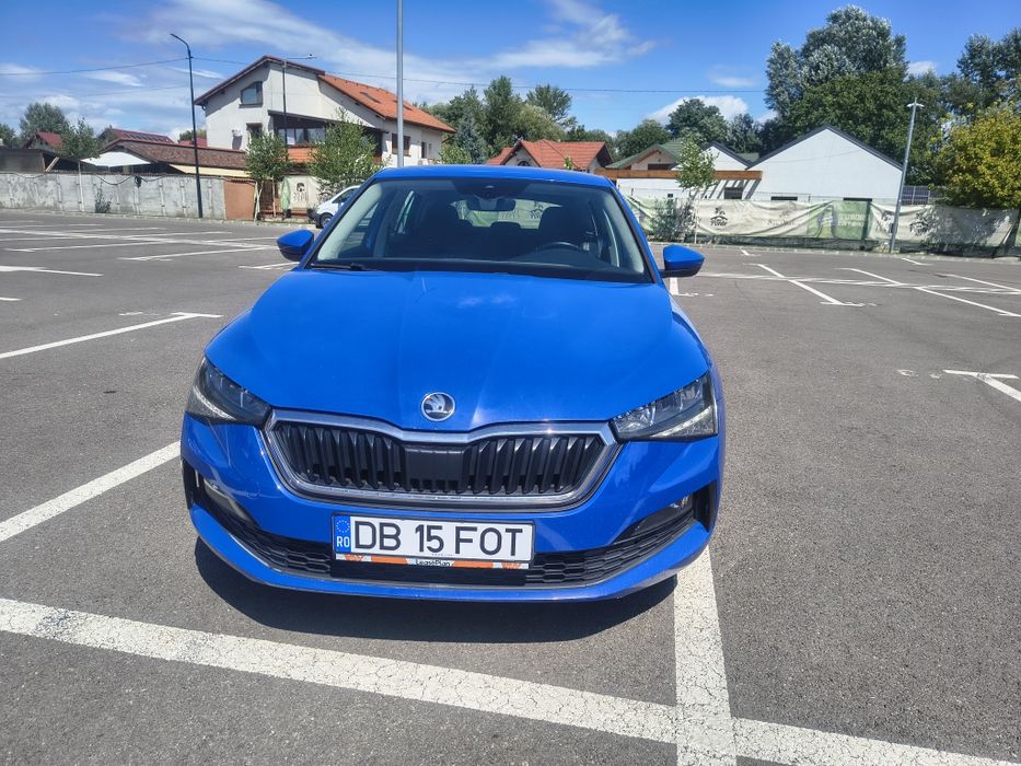 Vând Skoda Scala