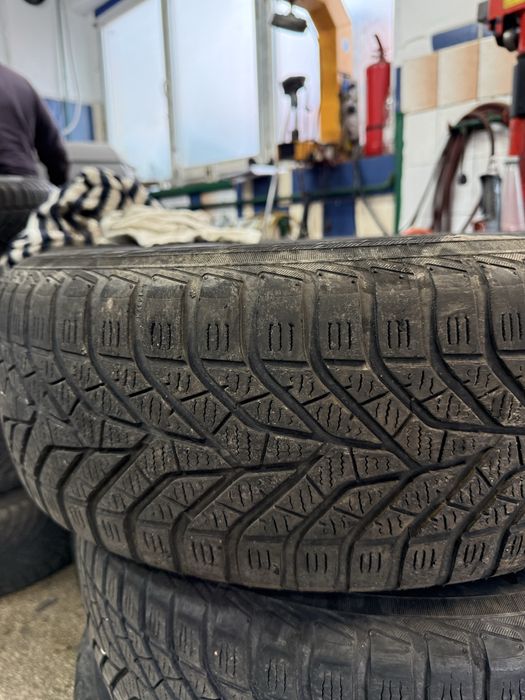 Anvelope de iarna Yokohama 205*65 R16