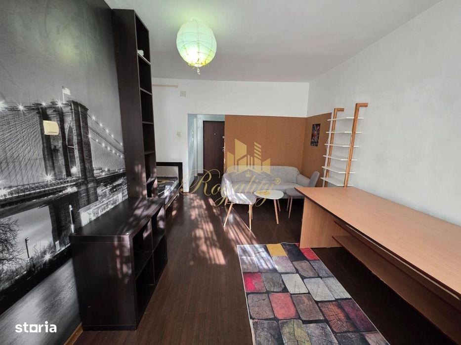 Apartament 1 camera, centrala proprie, etaj 1 - Zona Complexului Stude