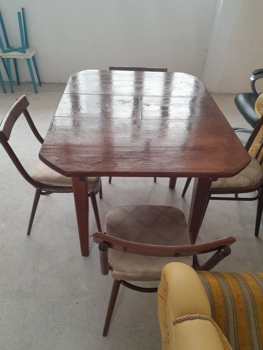 Столь стулья Италия