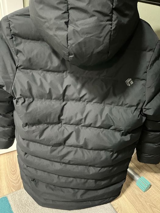 Продам пуховик Next