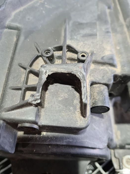 Far Stanga Volkswagen Tiguan 5N Facelift 2011 - 2015 SUV 4 Usi (953) Fara xenon CRĂPAT ...