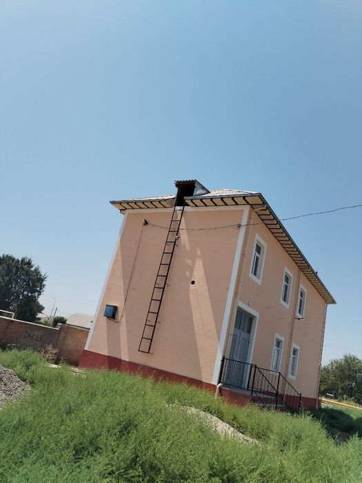 Турар бино 2 каватли пиштган гишт