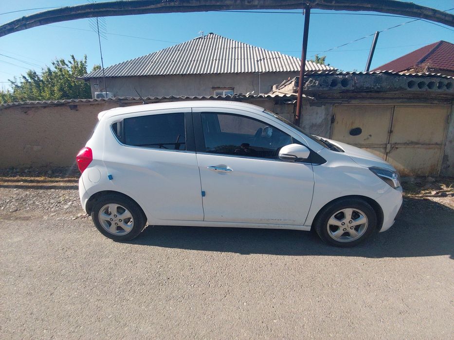 Продается Chevrolet Spark.