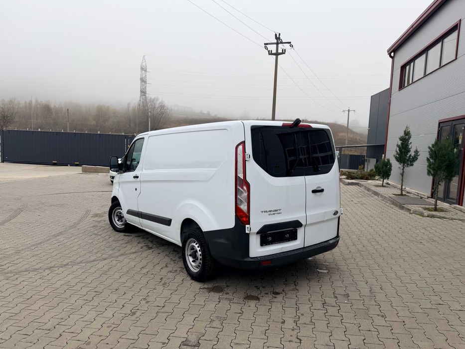 Ford Transit 2018 .
