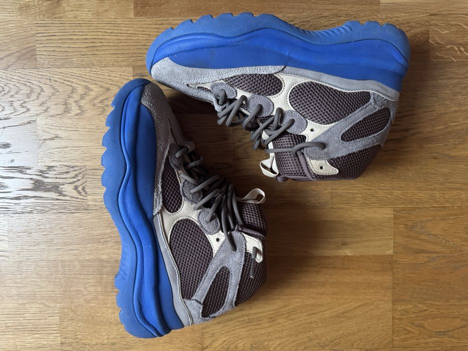 Yeezy desert boot taupe blue