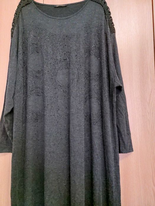 Rochie neagra cu maneca lunga