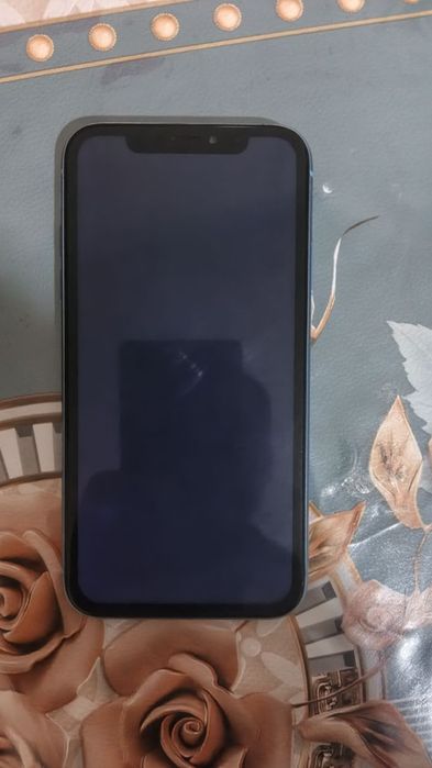 IPhone XR sotiladi