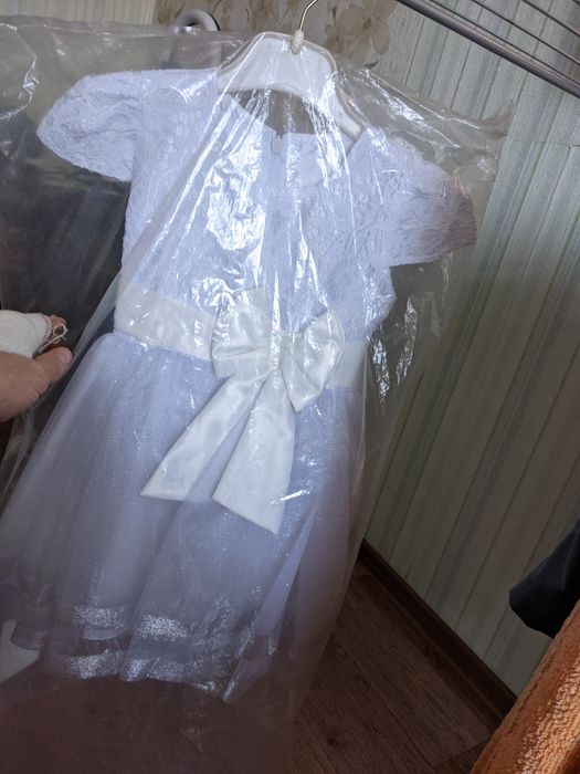 Платье нарядное, нежное