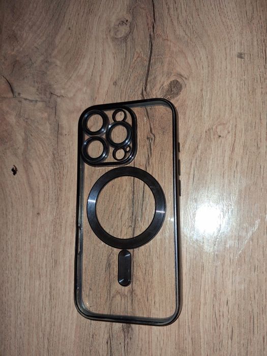 Чехол на iPhone Apple 16 Pro