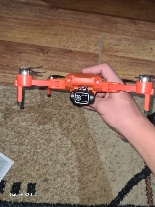 Продам квадрокоптер LYZRC L900 Pro SE