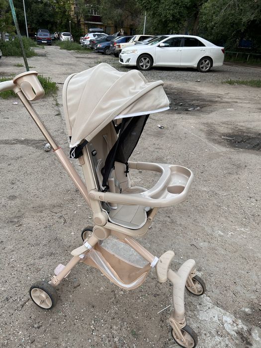 Продам прогулочную коляску
