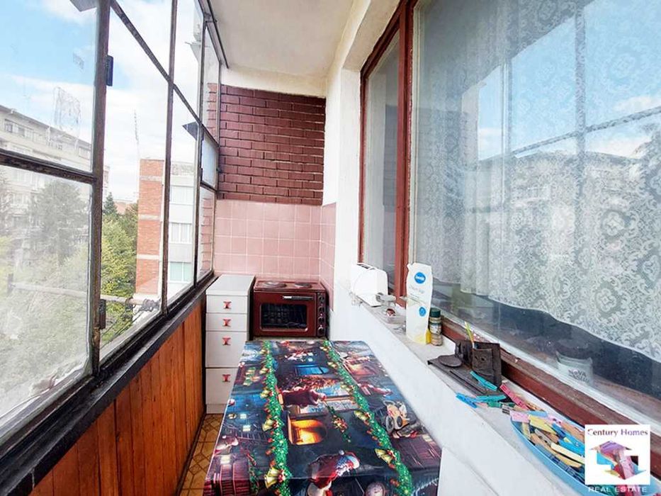 Продава се Двустаен апартамент в Велико Търново, Център - 50 кв.м за 1600 €/кв.м - Снимка #3