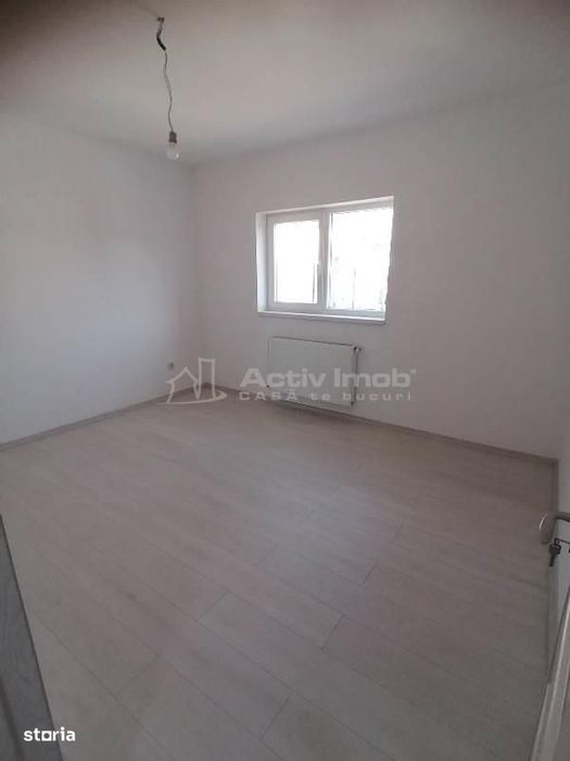 VANZARE - CASA SAU SPATIU COMERCIAL - Locuinta si sau Afacere - Vila