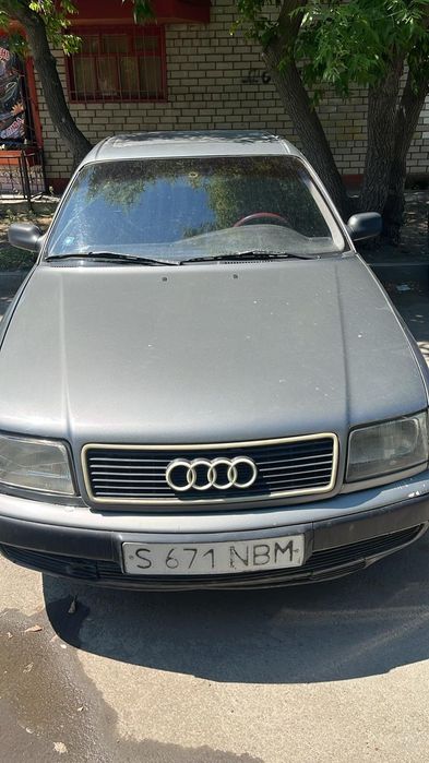 Ауди 100 С-4 .1991 года
