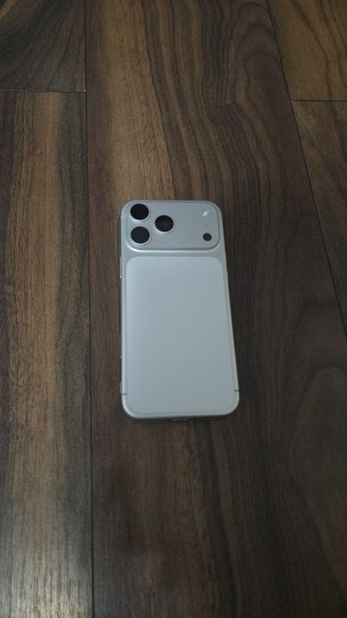 Vand/Schimb Iphone 17 pro max/256Impecabil