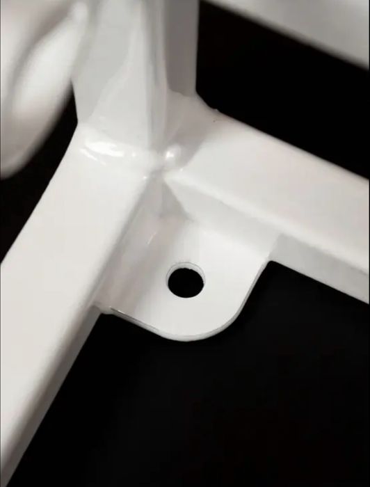 Продам вешалку новую