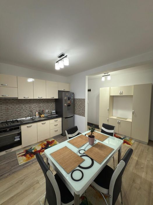 Inchiriere ap 2 camere + loc parcare