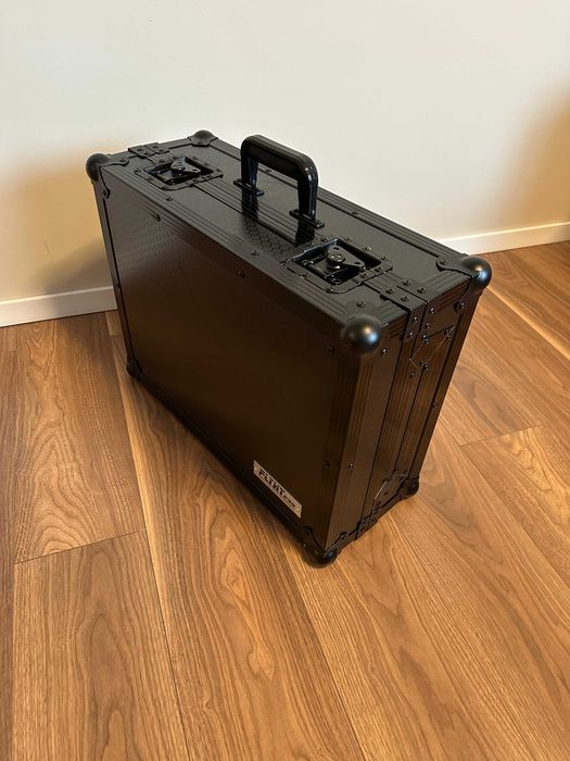 Flight Case Denon SC6000 noi !