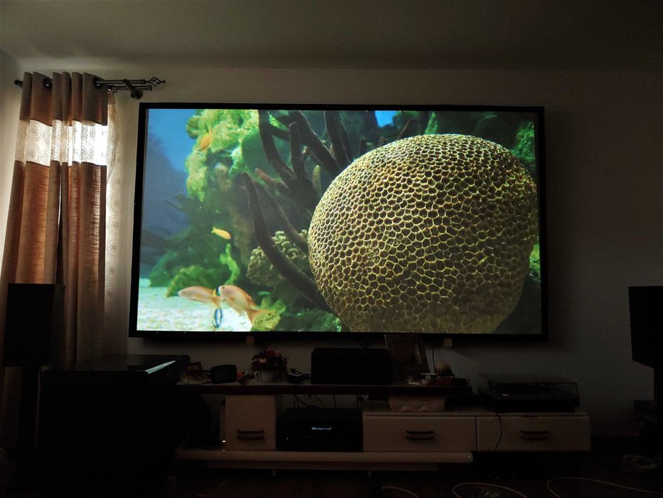 Pânză magnetică - ecran proiecție home cinema 4K Reflectrol & ALR-UST