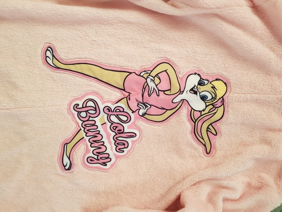 Costum pentru copii cu tematica iepuras Lola Bunny masura 92