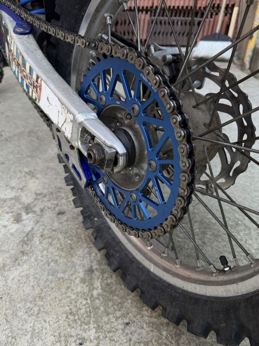 Vand yamaha yz 250f 2011 cu motorul blocat